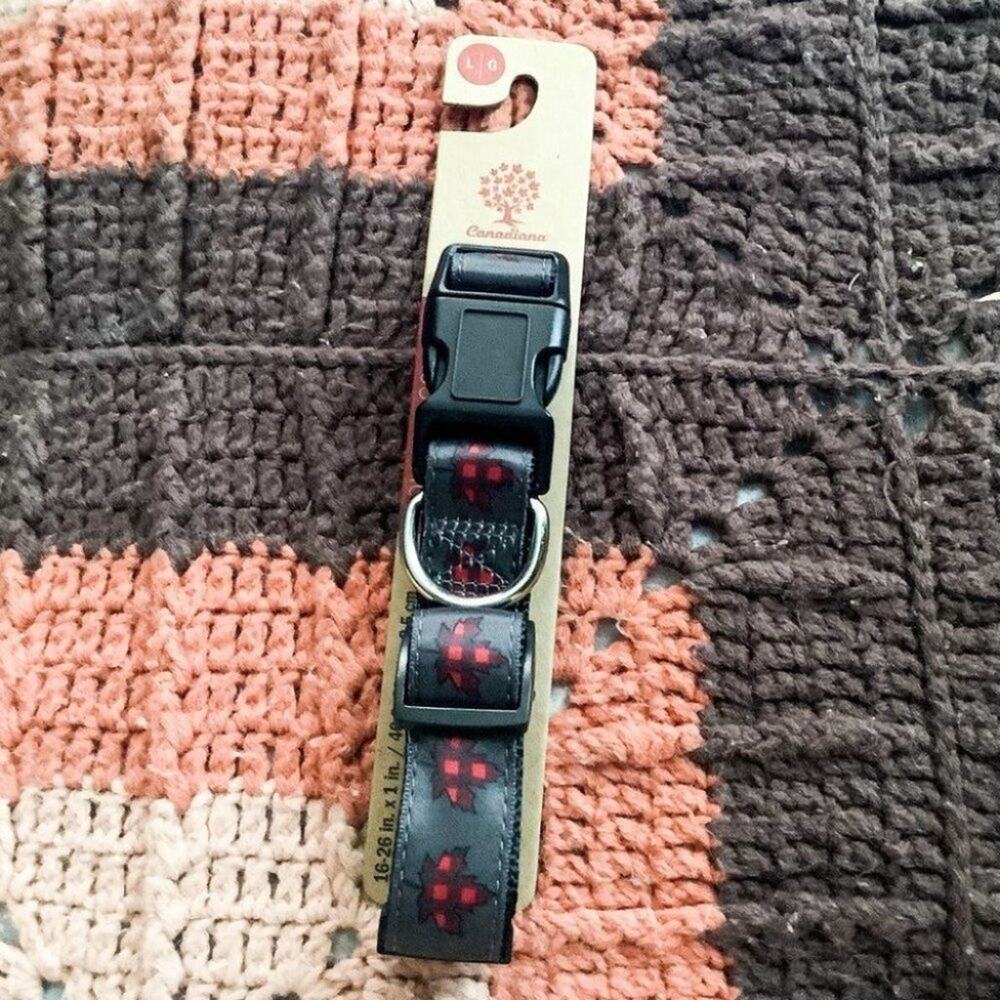Canadiana Grey Canada Maple Leaf Dog Collar Large